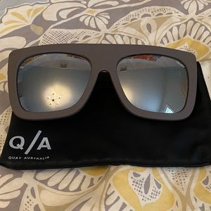 Quay Cafe Racer Sunglasses